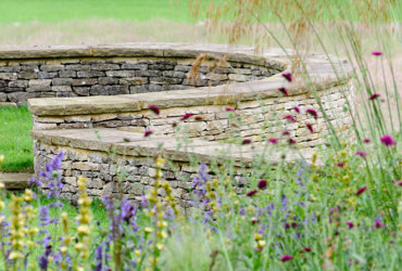 curved wall